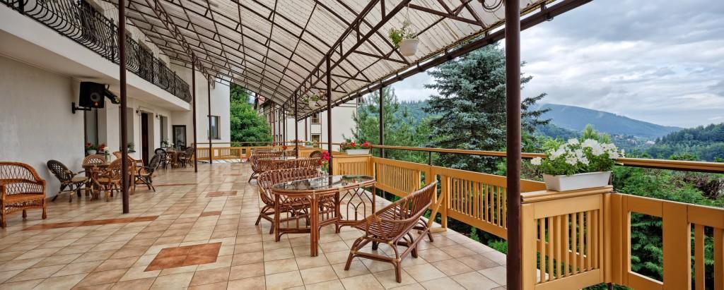 Karpaty Hotel Yaremche Exterior photo